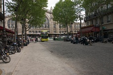 CRW_2032 Waiting For Viator Tour Bus Across From Paris Train Station