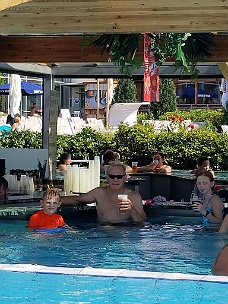 20180921_142248 Pool Bar