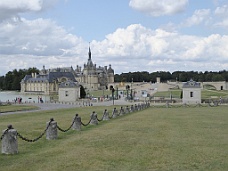 P1020318-NODATE Château de Chantilly